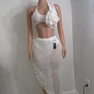 Chic White Asymmetrical Skirt